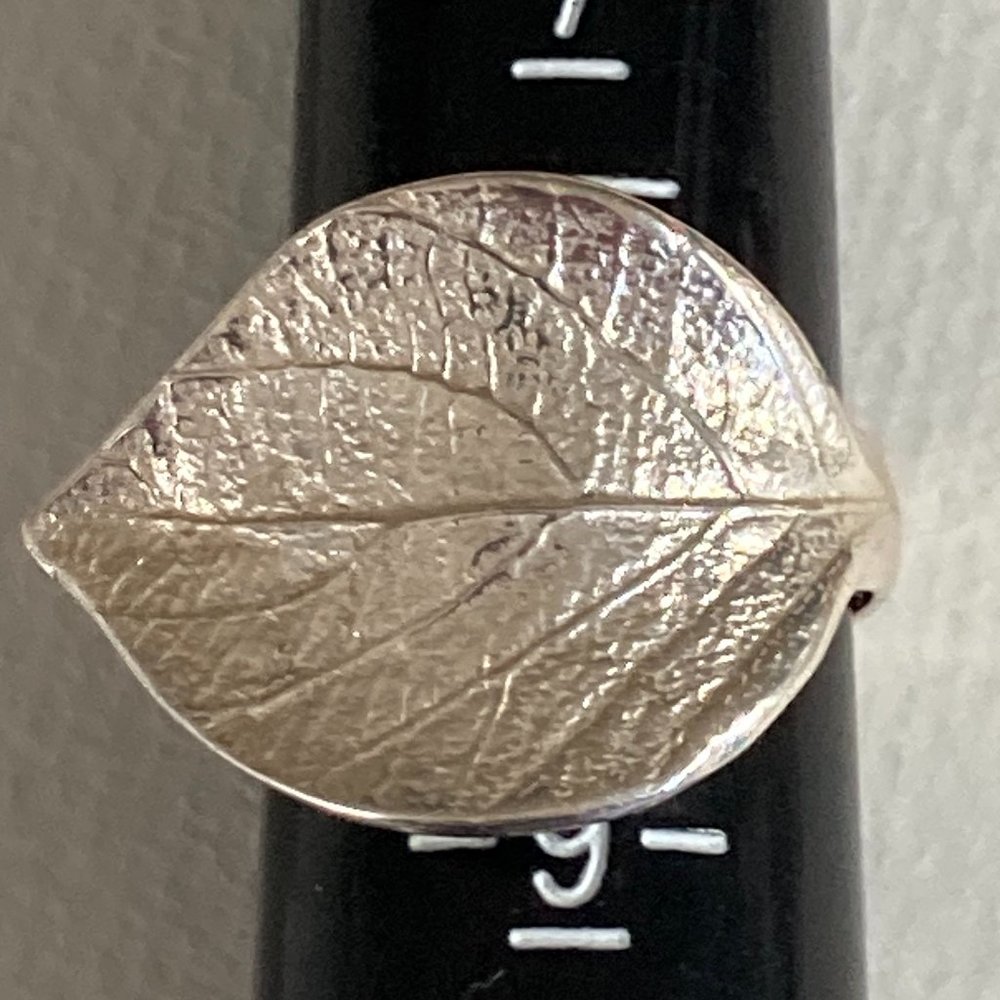 Lovely Delicate Sterling Silver Leaf Ring, Open S… - image 1